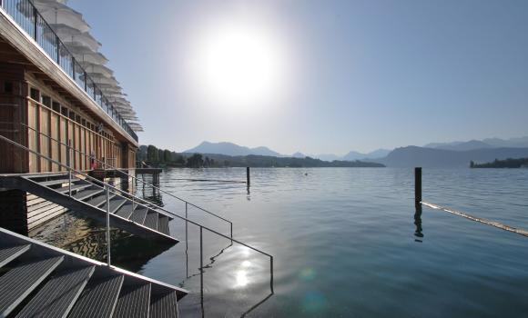 Plage au bord du lac de Lucerne
